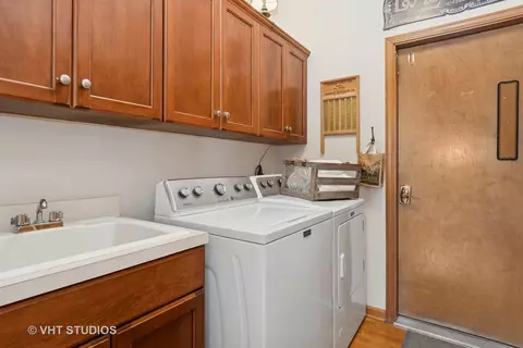 26 W040 Deerpoint Dr, Wheaton, IL 60187 photo 12