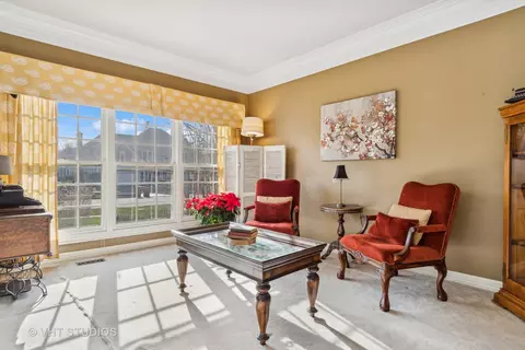 26 W040 Deerpoint Dr, Wheaton, IL 60187 photo 3