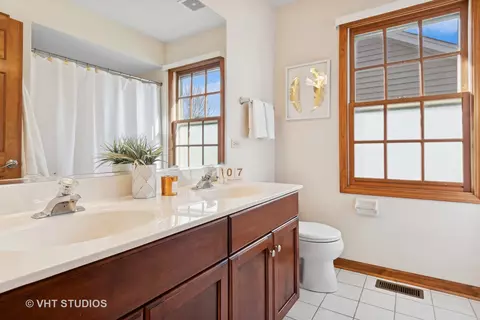 26 W040 Deerpoint Dr, Wheaton, IL 60187 photo 18