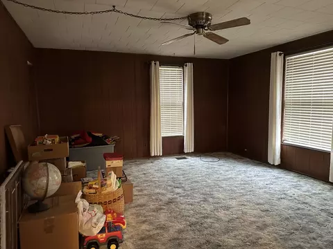 Living - 15395 Hazel Rd, Morrison, IL 61270 photo 2 of 5