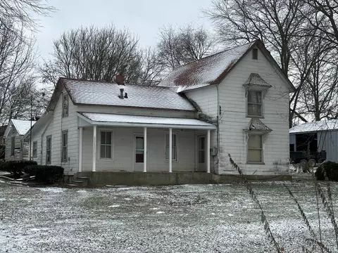 15395 Hazel Rd, Morrison, IL 61270