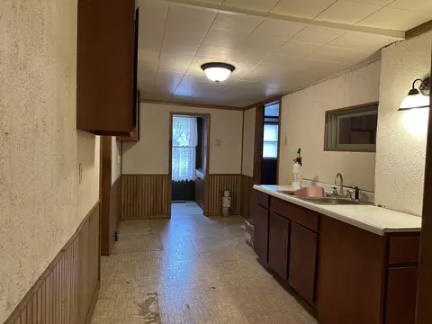 Entry Way - 15395 Hazel Rd, Morrison, IL 61270 photo 1 of 2