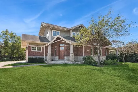 8751 W 140th St, Orland Park, IL 60462