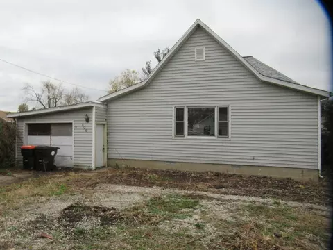 404 N State St, Farmer City, IL 61842