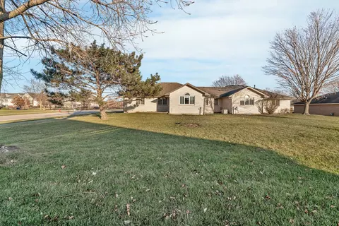 1046 Edgewater Dr, Morris, IL 60450 photo 20