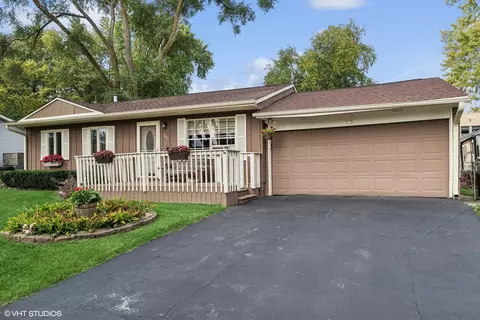 1145 Larkdale Row, Wauconda, IL 60084
