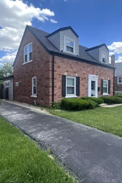 5811 N Canfield Ave, Chicago, IL 60631