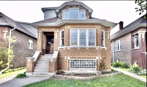 2518 Wesley Ave, Berwyn, IL 60402