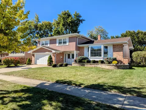Undisclosed, Arlington Heights, IL 60004