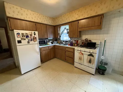 1325 E Division St, Lockport, IL 60441 photo 5