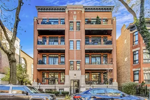 707 W Buckingham Pl #1E, Chicago, IL 60657