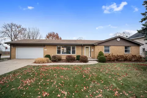 801 S 10th Ave, La Grange, IL 60525
