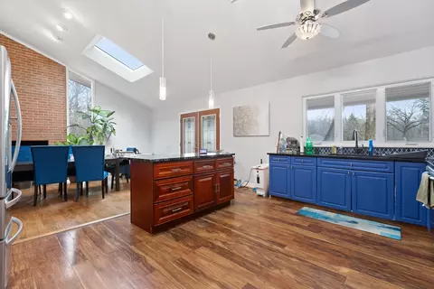 Kitchen - 1010 Evergreen Cir, Olympia Fields, IL 60461 photo 1 of 2