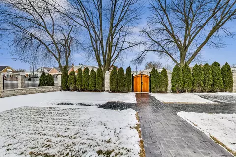 Exterior - Undisclosed, Chicago, IL 60656 photo 18 of 20