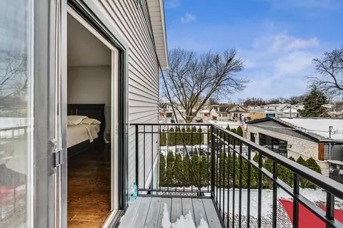 Exterior - Undisclosed, Chicago, IL 60656 photo 4 of 20