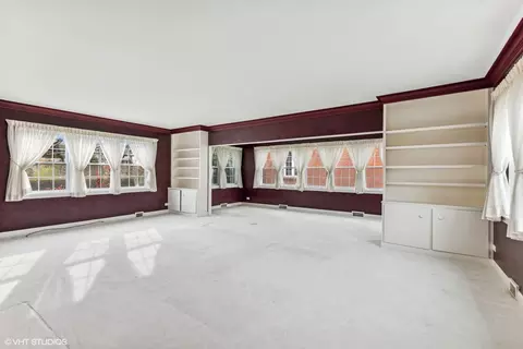 Living - 202 E May St, Elmhurst, IL 60126 photo 1 of 1