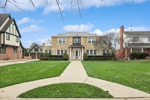 202 E May St, Elmhurst, IL 60126