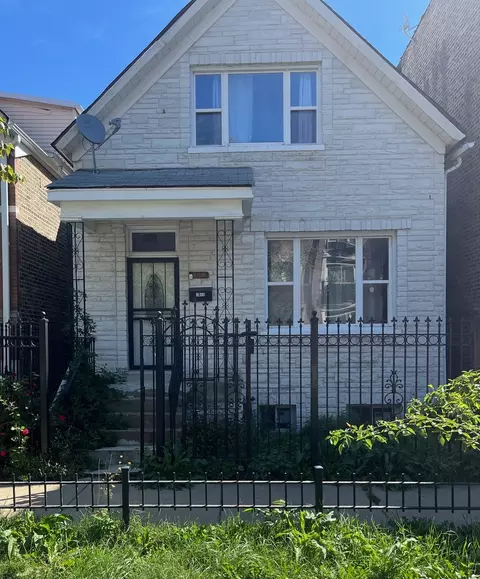 1011 N Francisco Ave, Chicago, IL 60622