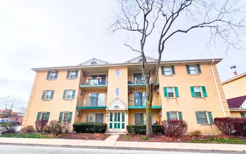 6566 W Barry Ave #201S, Chicago, IL 60634