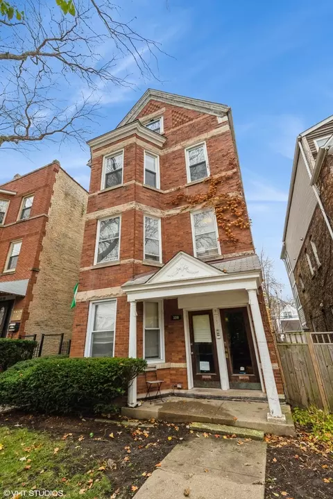 3218 N Central Park Ave, Chicago, IL 60618