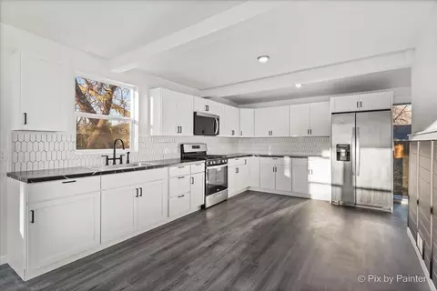 Kitchen - 108 Jackson St, Algonquin, IL 60102 photo 1 of 1
