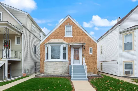 5243 W Roscoe St, Chicago, IL 60641