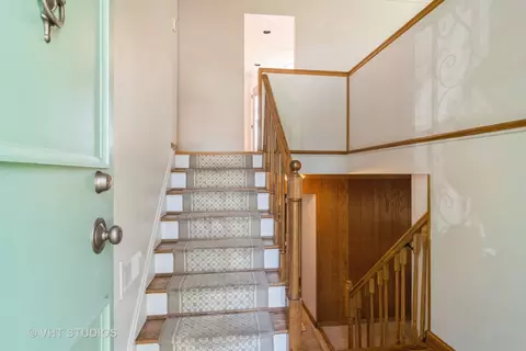 951 E Baldwin Rd, Palatine, IL 60074 photo 3