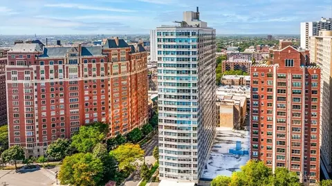 3900 N Lake Shore Dr #12G, Chicago, IL 60613