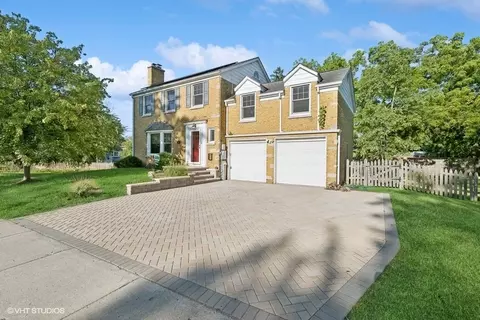 166 Happ Rd, Northfield, IL 60093