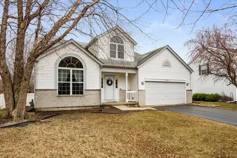 2202 Candlewood Dr, Plainfield, IL 60586