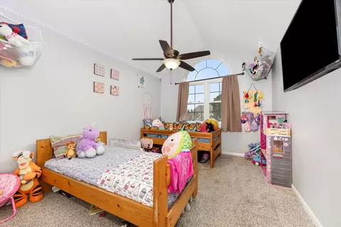 Bedroom - 2202 Candlewood Dr, Plainfield, IL 60586 photo 4 of 5