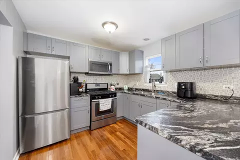 Kitchen - 2202 Candlewood Dr, Plainfield, IL 60586 photo 2 of 2