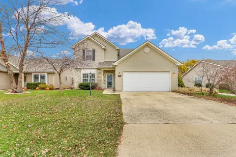 600 Lauterbur Ln, Champaign, IL 61822