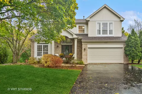 1036 Heather Ct, Fox River Grove, IL 60021