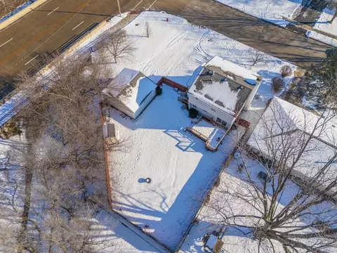 701 Kathleen Dr, Normal, IL 61761 photo 3