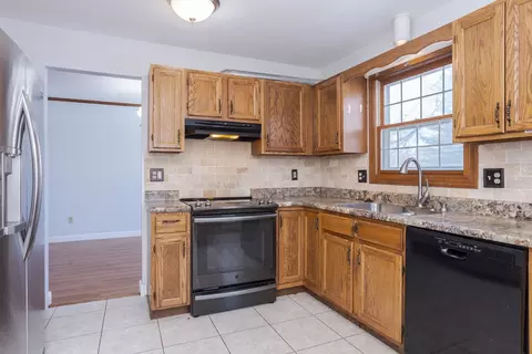 701 Kathleen Dr, Normal, IL 61761 photo 6