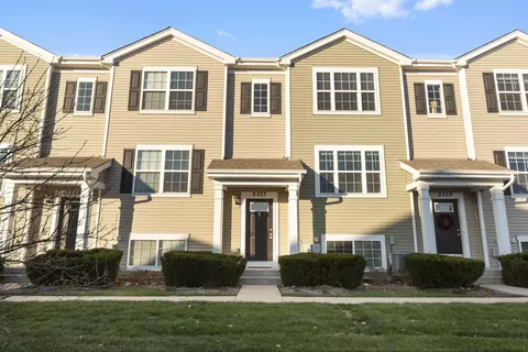 2327 Upland Rd, Pingree Grove, IL 60140