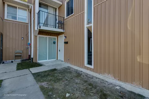 956 Morningside Dr, University Park, IL 60484
