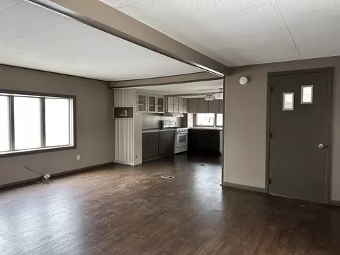 413 E North St, Morrison, IL 61270 photo 3