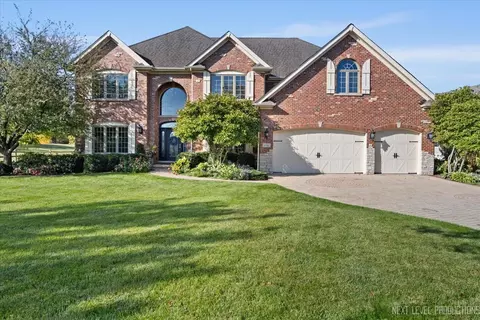 696 Merrill New Rd, Sugar Grove, IL 60554