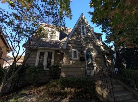 364 Robinson Ct, Riverside, IL 60546