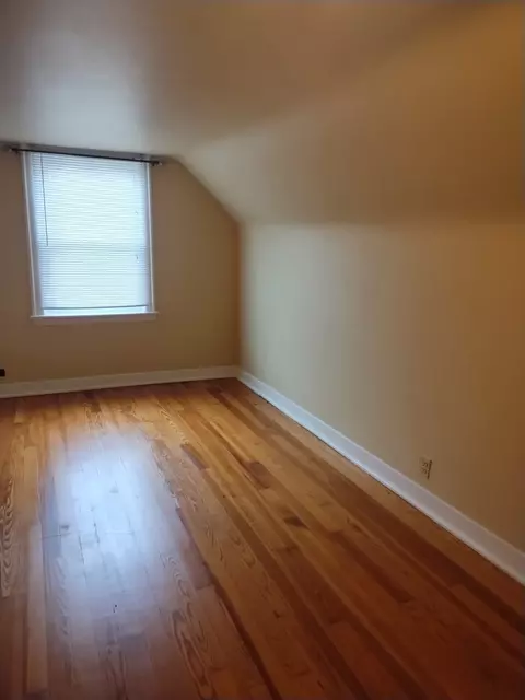 Bedroom - 14810 Keystone Ave, Midlothian, IL 60445 photo 1 of 3