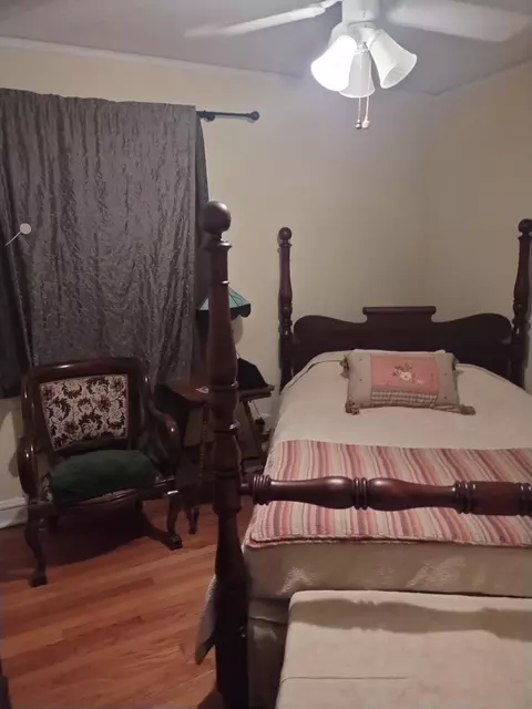 Bedroom - 14810 Keystone Ave, Midlothian, IL 60445 photo 3 of 3