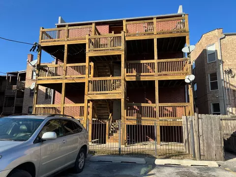 Exterior - 1415 E 62nd St #2E, Chicago, IL 60637 photo 2 of 2