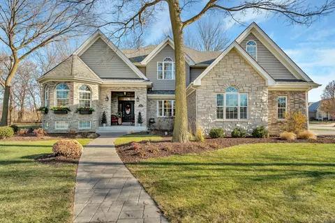 1013 Wooded Crest Dr, Morris, IL 60450