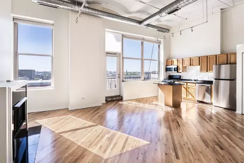 500 S Clinton St #811, Chicago, IL 60607 photo 2
