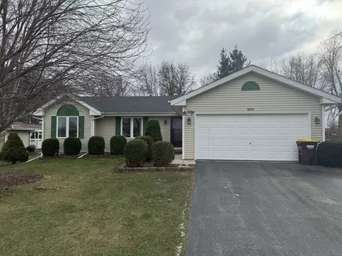 205 W Edson St, Poplar Grove, IL 61065