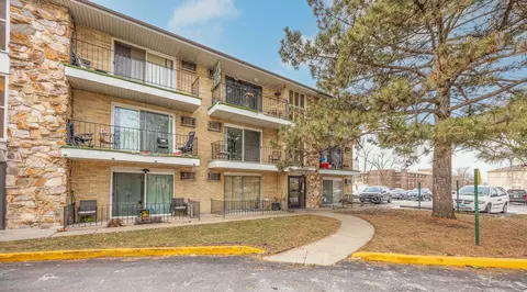 10600 S Depot St #2A, Worth, IL 60482