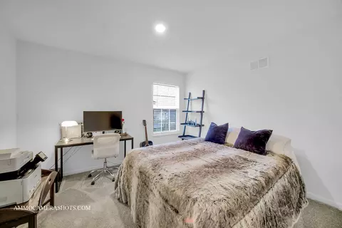 Bedroom - 3617 Edelweiss Rd, Elgin, IL 60124 photo 4 of 4