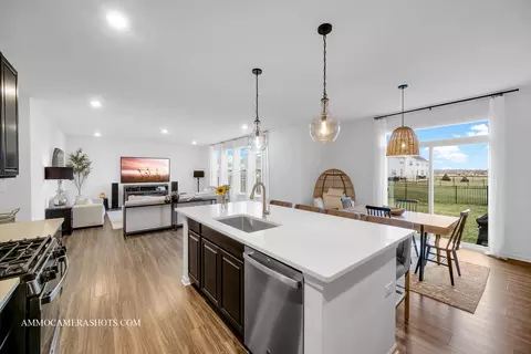 Kitchen - 3617 Edelweiss Rd, Elgin, IL 60124 photo 5 of 5